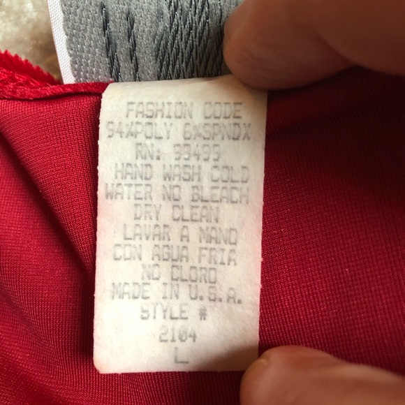 🌹Beautiful red tank top🌹. - Picture 6 of 7